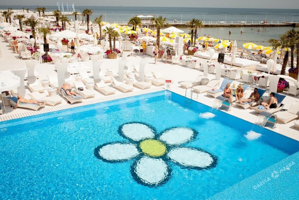Modern Double Bedroom Apartment In Arkadia Odessa Luaran gambar